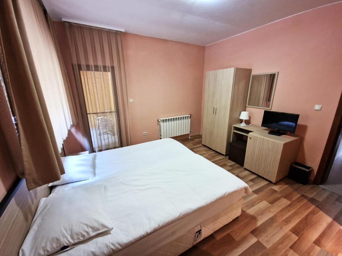 Ивелия Къща За Гости Doszpat Kültér fotó